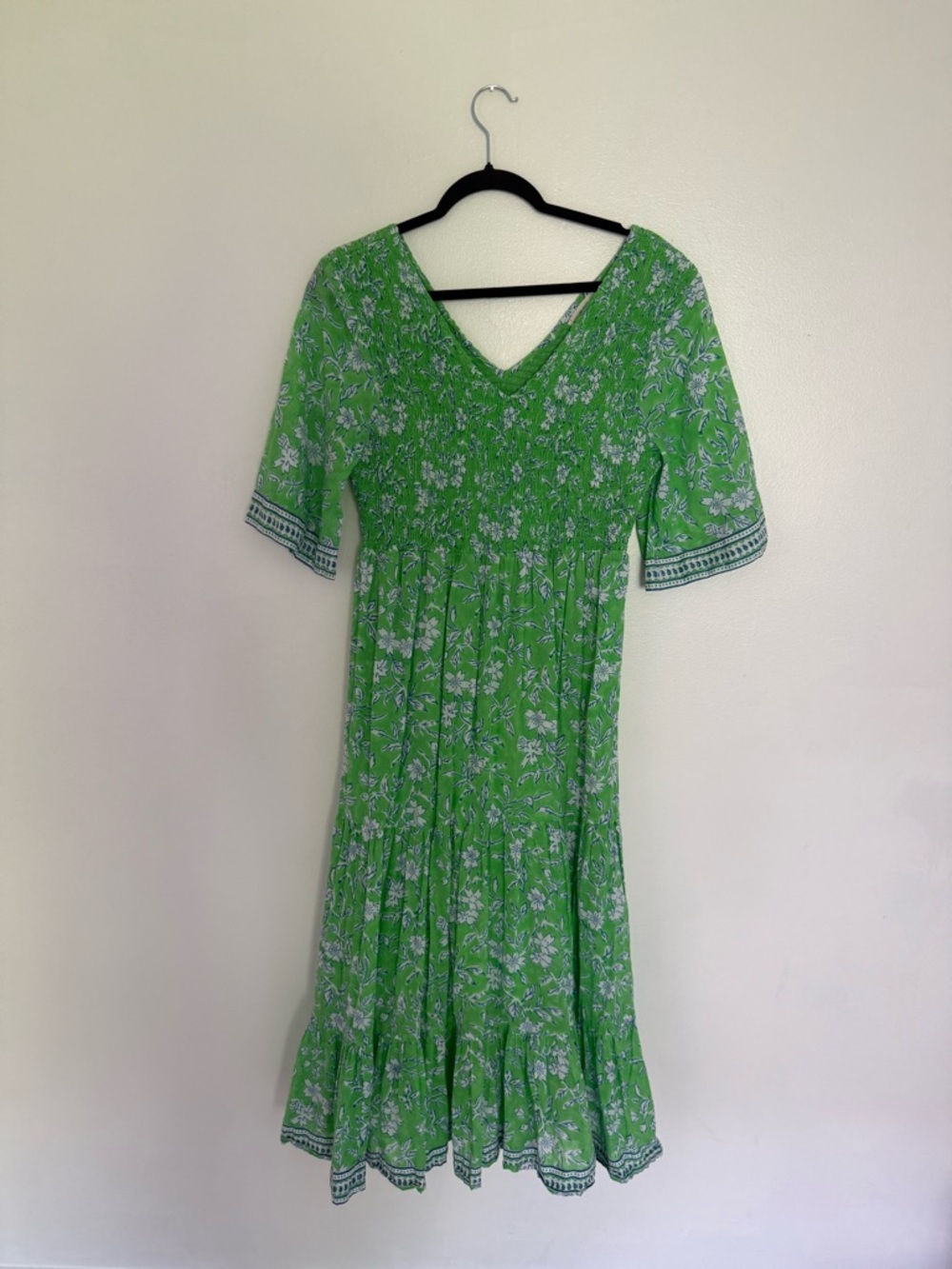 Aspiga Dress Alisha Midi in Green Apple Floral - Picture 2 of 4